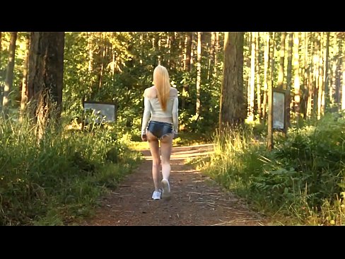 ❤️ Ilus naine liigub aeglaselt, mitte alasti video ️ Porno at et.gayasianporn.ru ☑