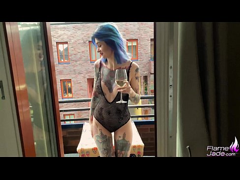 ❤️ Hiiglaslik tüdruk imeb neeluga ja keppib kirglikult vaba taeva all ️ Porno at et.gayasianporn.ru ☑